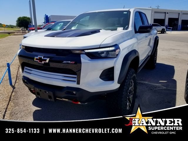2026 Chevrolet Colorado ZR2 in Summit White — front three-quarter view