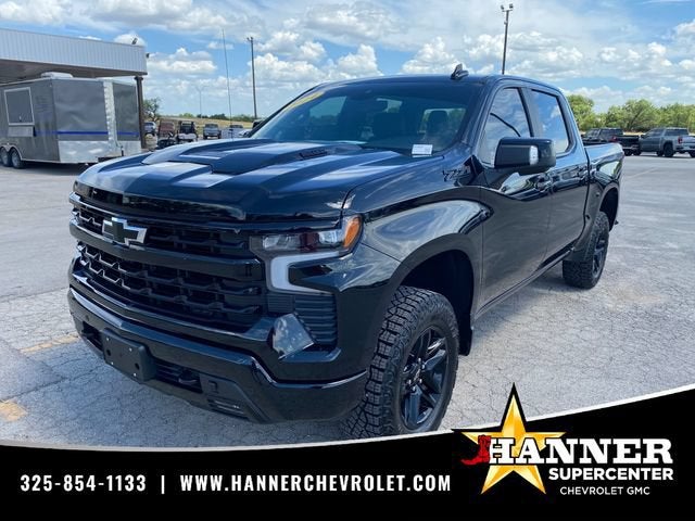 2024 Chevrolet Silverado 1500 LT Trail Boss in Black — front three-quarter view